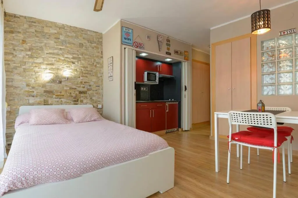 Loft Zona Fenals, Lloret De Mar. Lägenhet